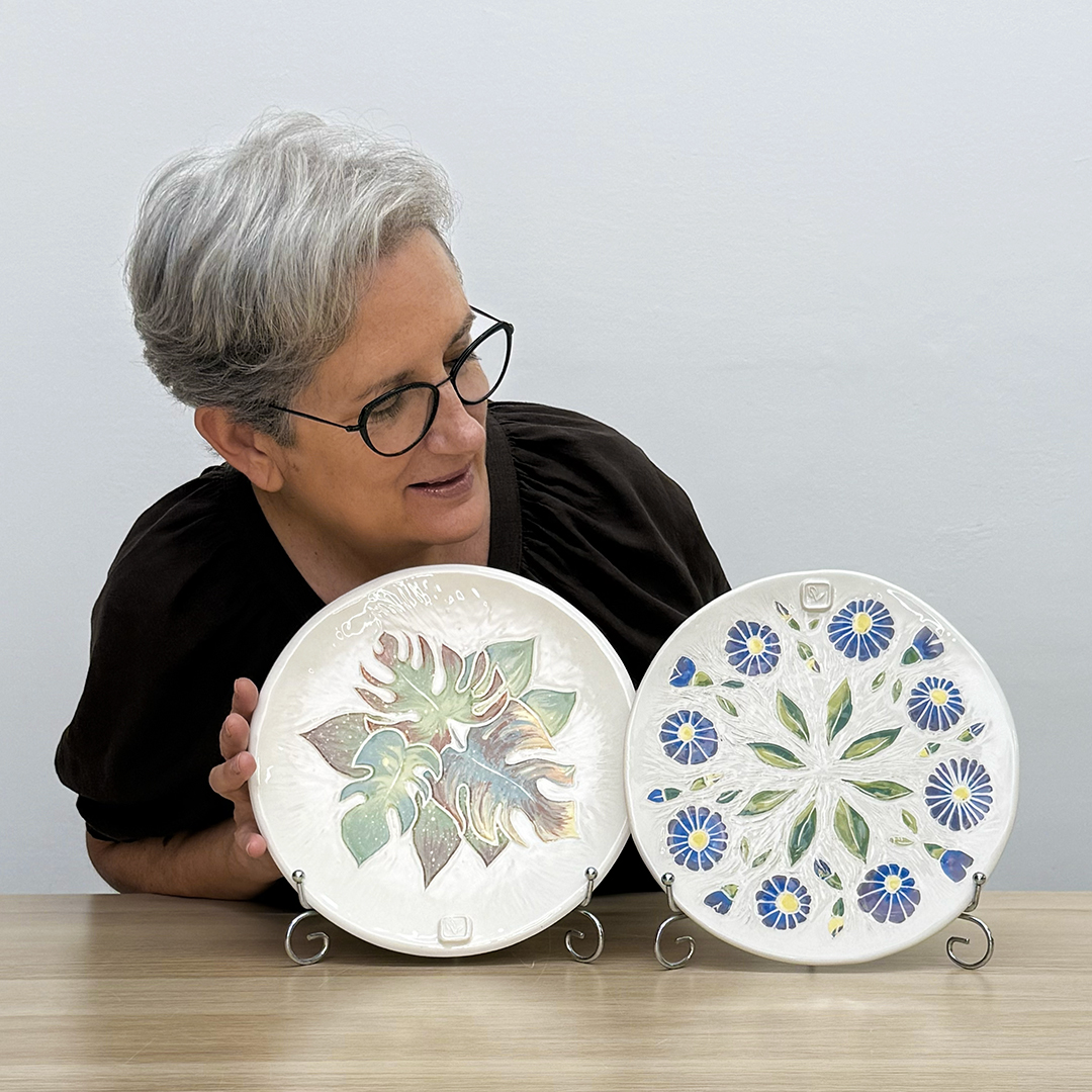 Per tutti: piatto sgraffito floreale - immagine 5