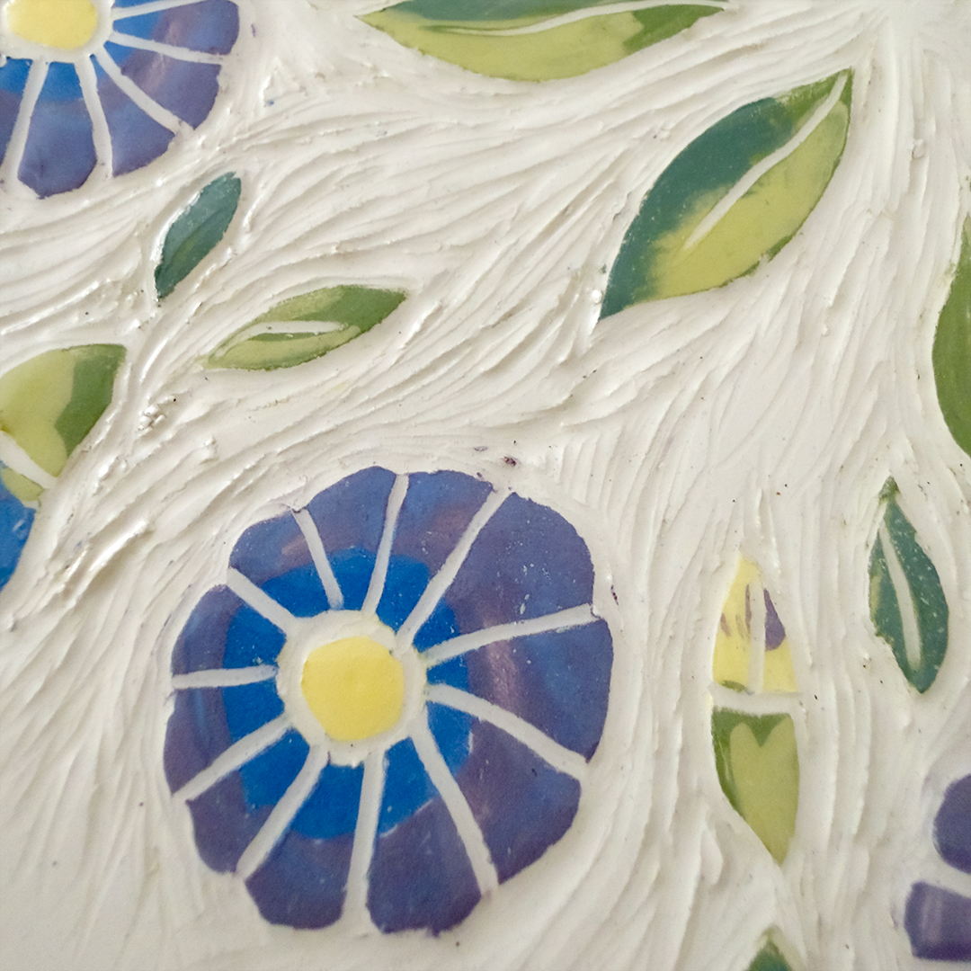 Per tutti: piatto sgraffito floreale - immagine 3